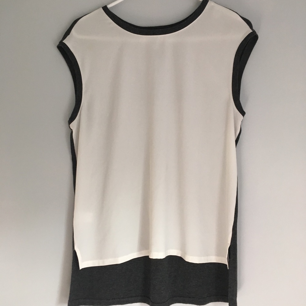 3/25!!!⭐️ LOFT High-Low Sleeveless Blouse